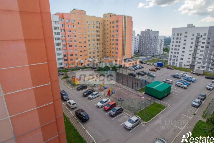 1-комн квартира ул Защитников Отечества, 13,  д. 13