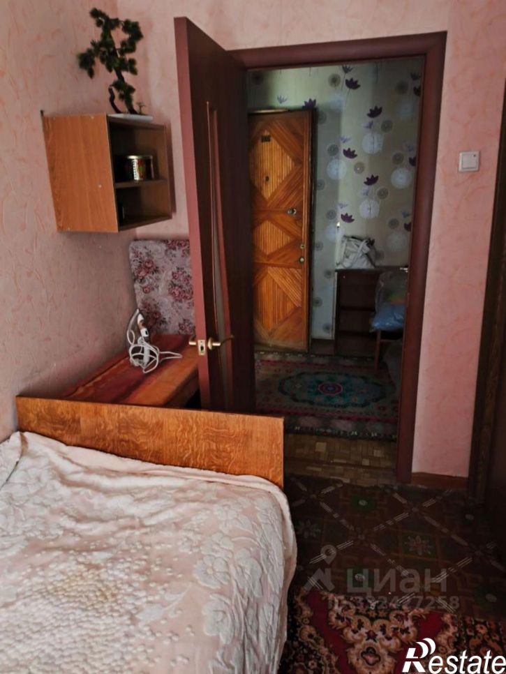 2-комн квартира ул Варейкиса, 1,  д. 1
