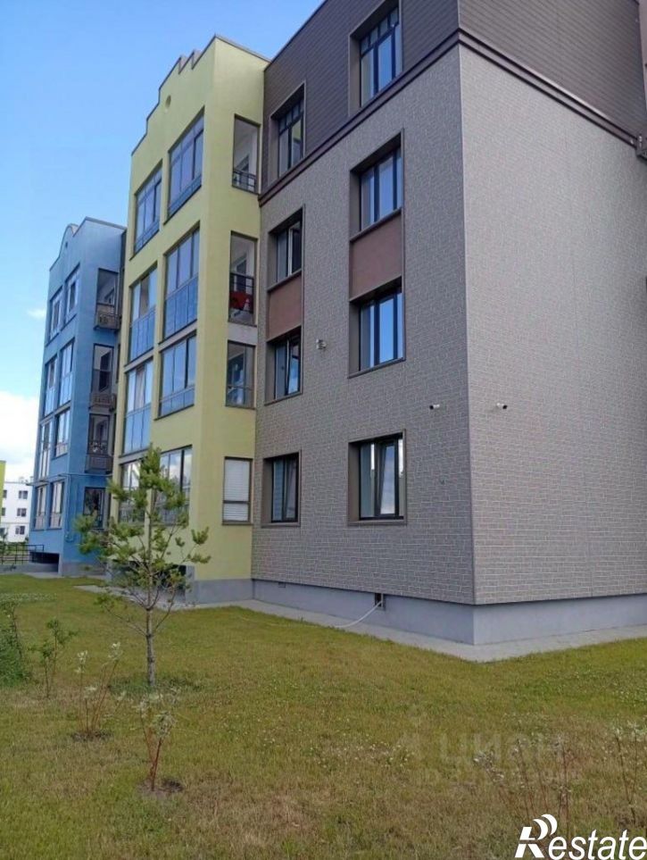 3-комн квартира пр-кт Зырина, 15,  д. 15