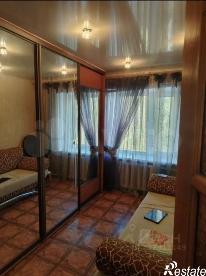 3-комн квартира ул Хрустальная, 10,  д. 10