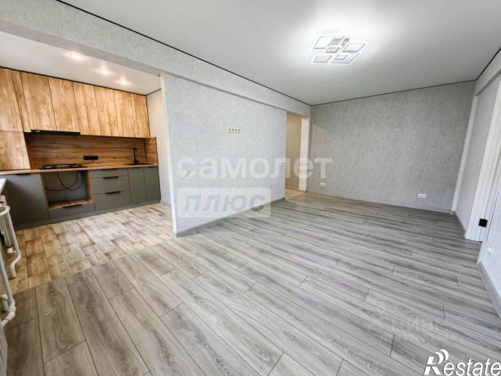 2-комн квартира ул Варейкиса, 11,  д. 11