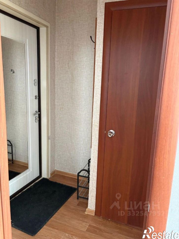 1-комн квартира ул Защитников Отечества, 9,  д. 9