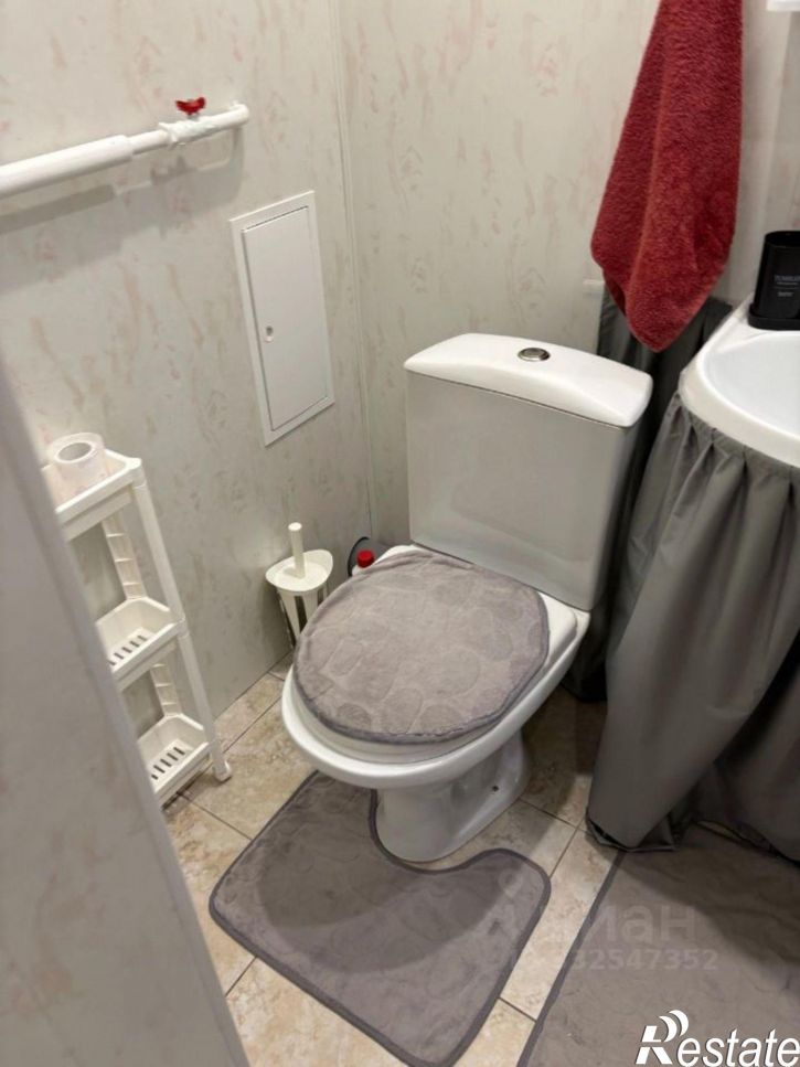 1-комн квартира ул Защитников Отечества, 9,  д. 9