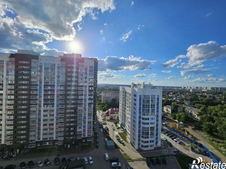 3-комн квартира пр-кт Гая, 35/3,  д. 35/3