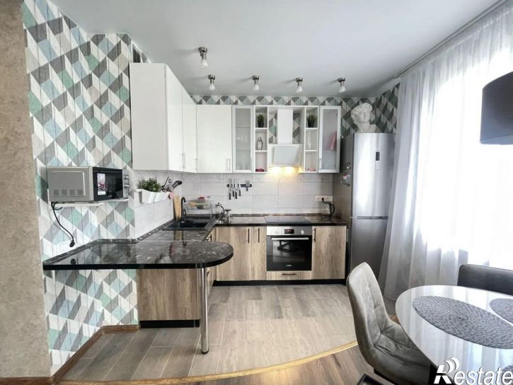 2-комн квартира пер Суворова, 27,  д. 27