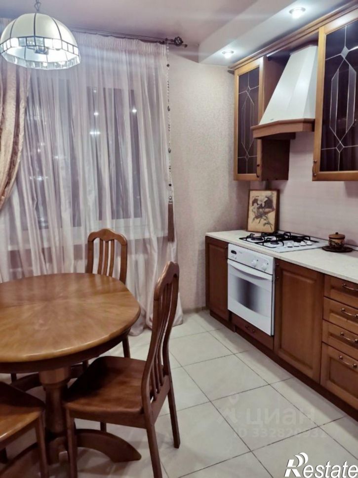 2-комн квартира ул Робеспьера, 81 1,  д. 81 1,  к. 1