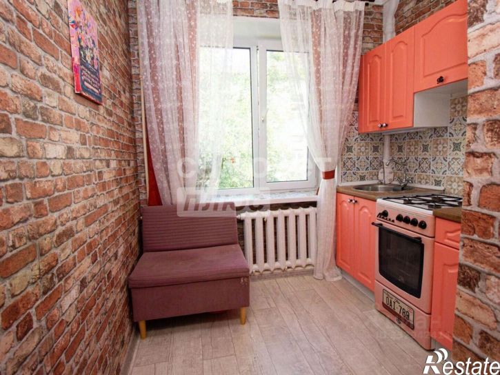 2-комн квартира б-р Пластова, 4,  д. 4