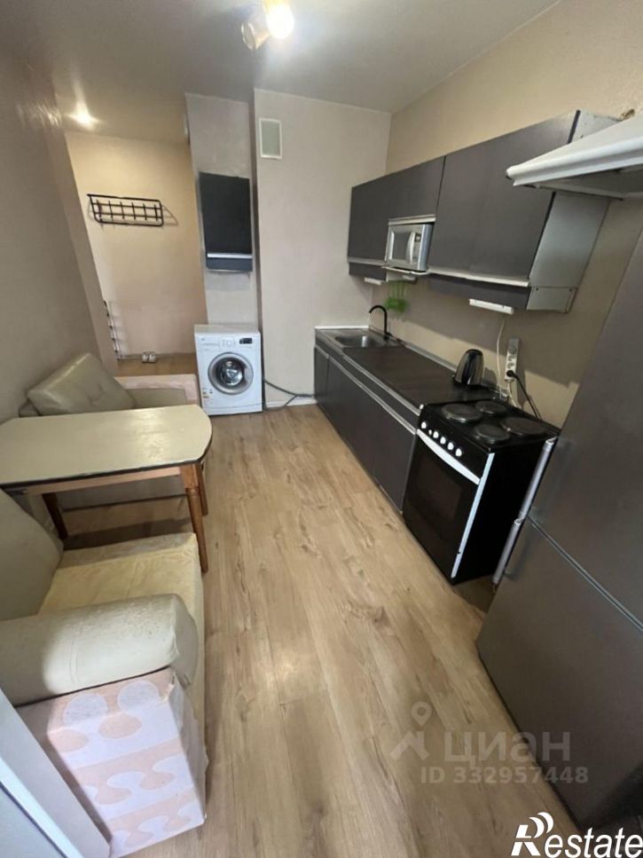 2-комн квартира пр-кт Ливанова, 28,  д. 28