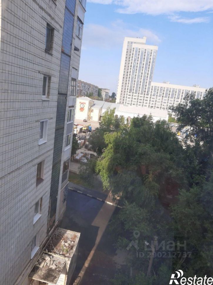 3-комн квартира ул Минаева, 42,  д. 42