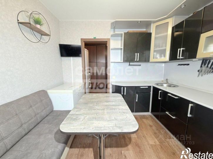 2-комн квартира ул Хрустальная, 43А,  д. 43А