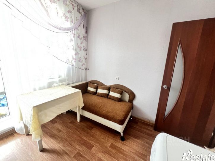 1-комн квартира ул Защитников Отечества, 9,  д. 9