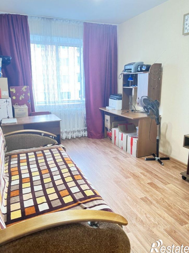1-комн квартира ул Защитников Отечества, 9,  д. 9
