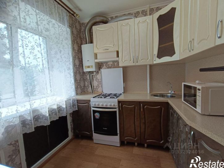 2-комн квартира пр-кт 50-летия ВЛКСМ, 21,  д. 21