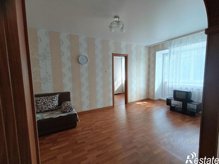 2-комн квартира пр-кт 50-летия ВЛКСМ, 21,  д. 21