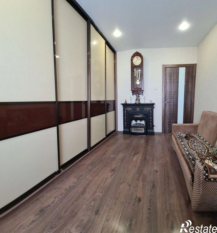 3-комн квартира улица Шолмова, 5