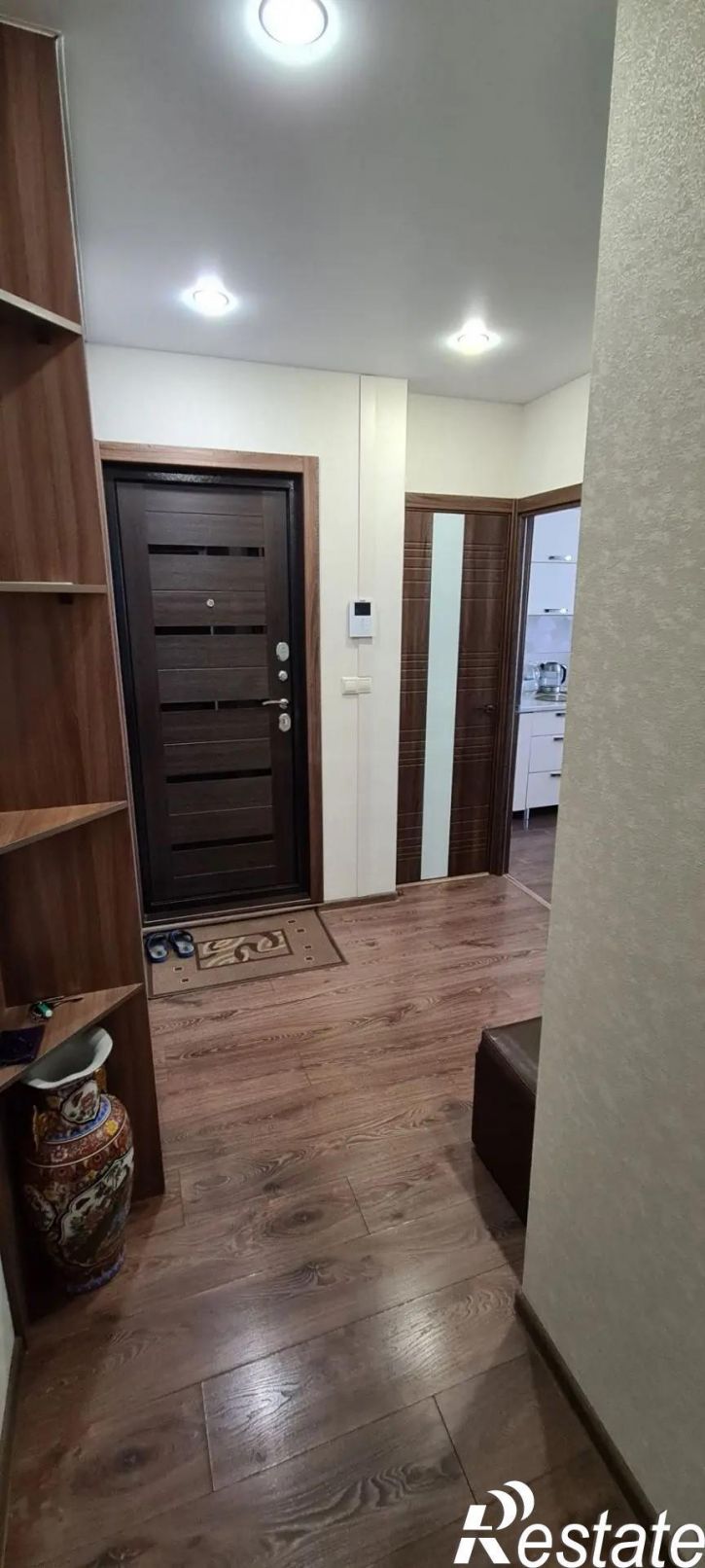 3-комн квартира улица Шолмова, 5
