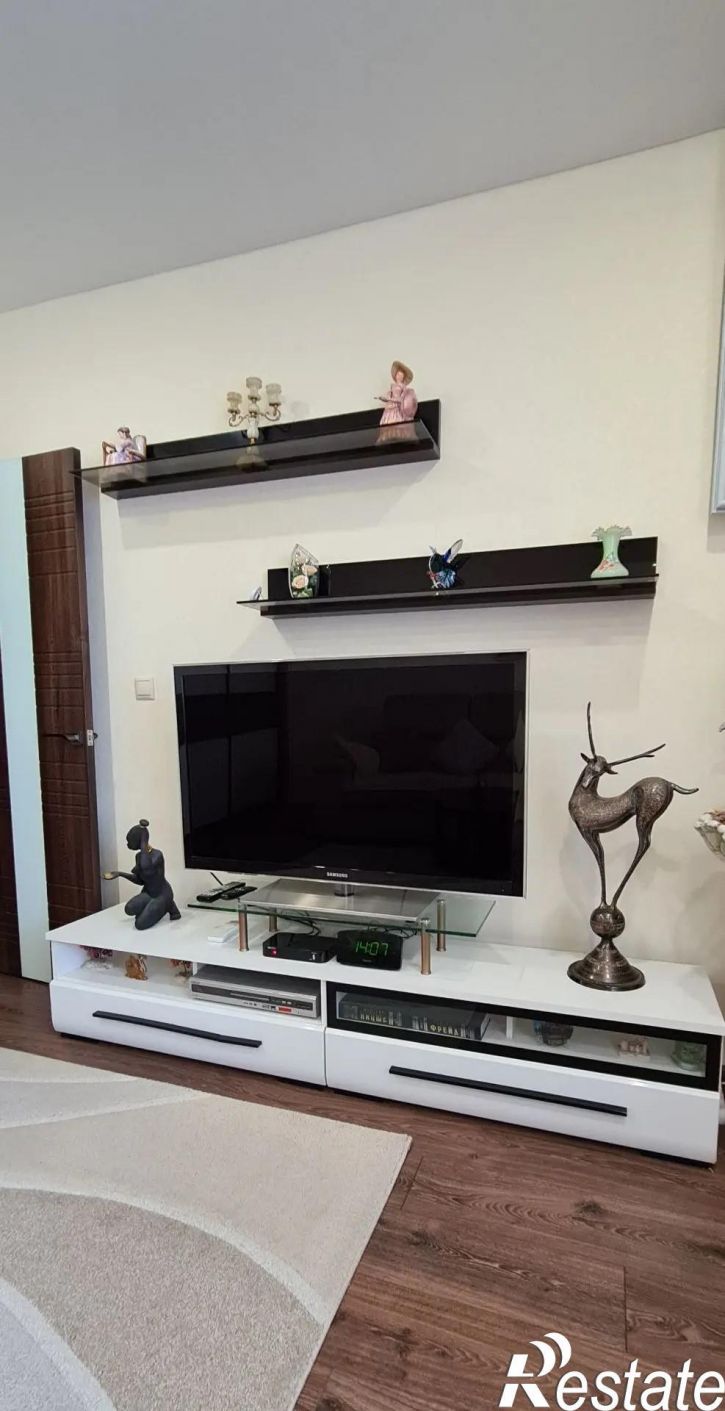 3-комн квартира улица Шолмова, 5