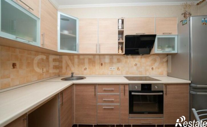 4-комн квартира ул Корунковой, 23,  д. 23