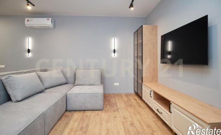 3-комн квартира пр-кт Врача Сурова, 41,  д. 41