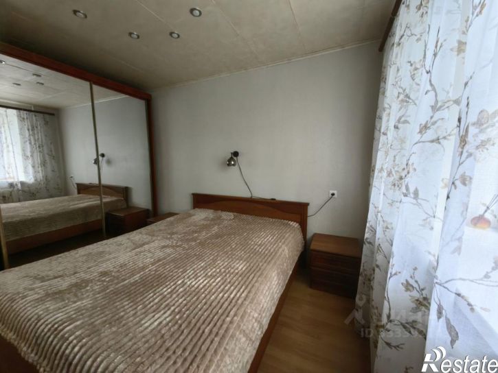 2-комн квартира ул Робеспьера, 81 3,  д. 81 3,  к. 3