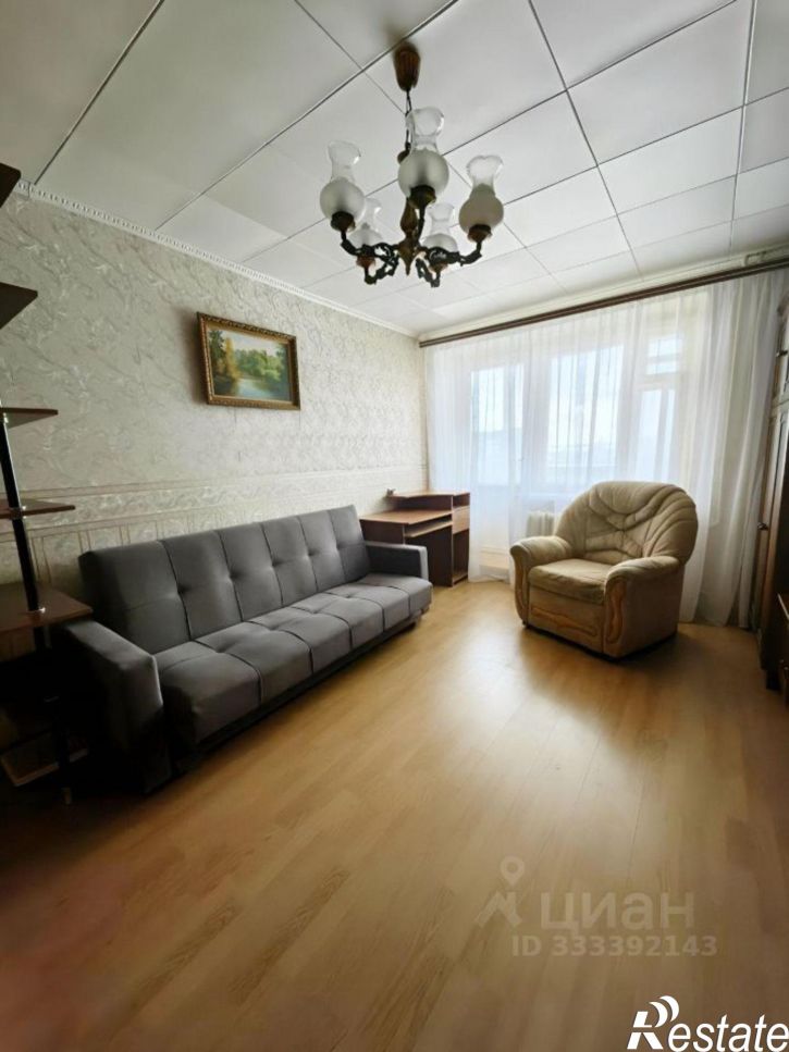 2-комн квартира ул Робеспьера, 81 3,  д. 81 3,  к. 3