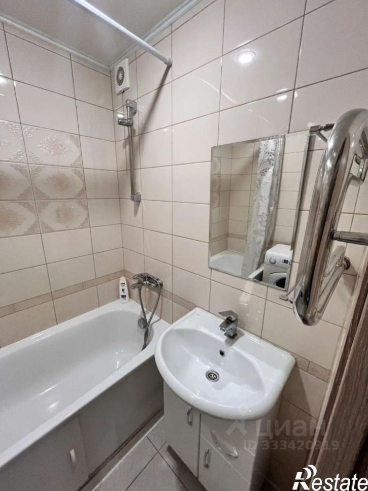 2-комн квартира ул Ефремова, 125,  д. 125
