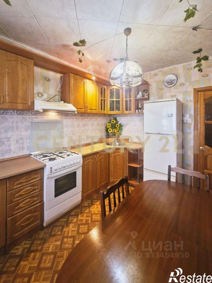 4-комн квартира ул Ефремова, 141,  д. 141