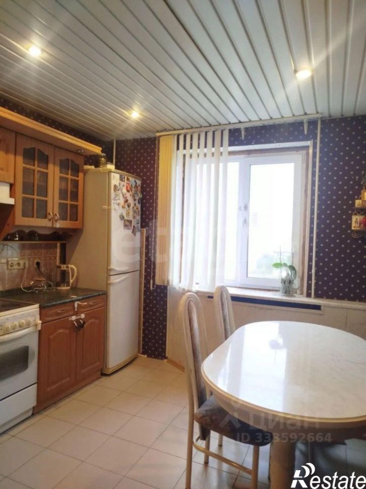 3-комн квартира ул Хрустальная, 43А,  д. 43А