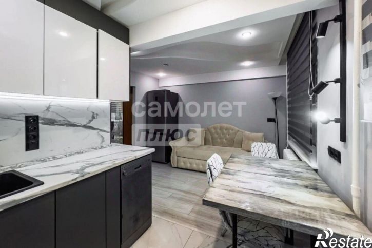 3-комн квартира улица Героев Свири, 14,  д. 14