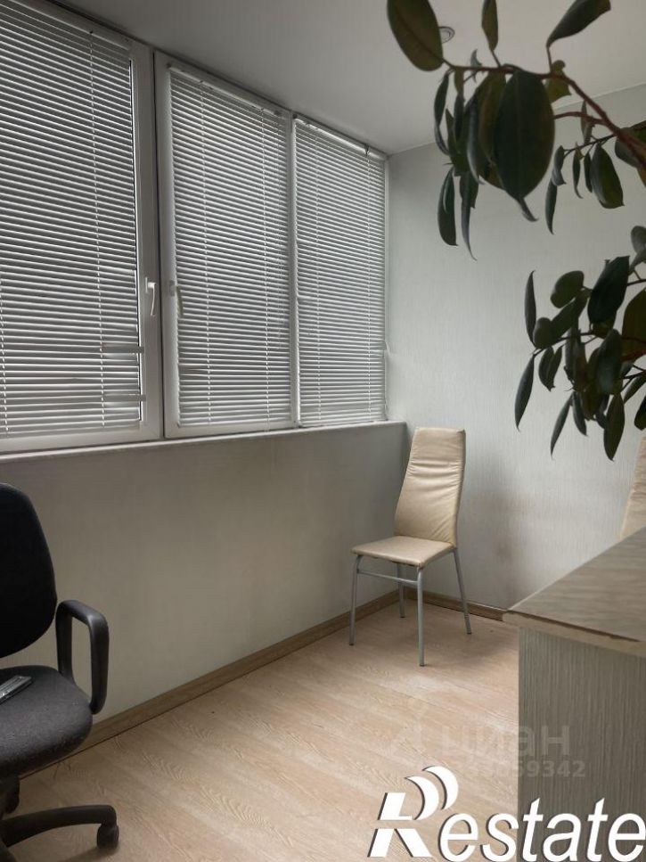 2-комн квартира улица Орлова, 27А,  д. 27А