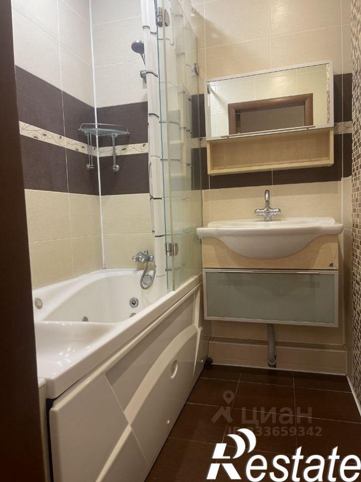 2-комн квартира улица Орлова, 27А,  д. 27А