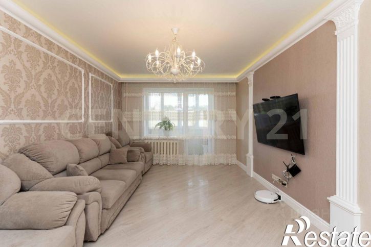 3-комн квартира улица Скочилова, 9,  д. 9