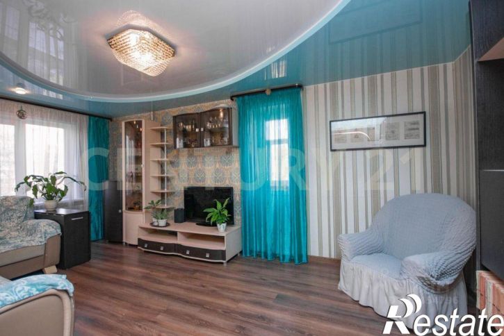 4-комн квартира улица Варейкиса, 32,  д. 32