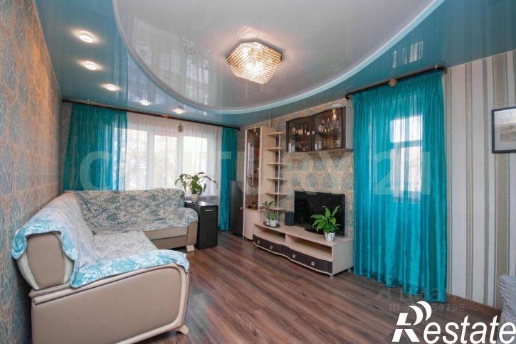 4-комн квартира улица Варейкиса, 32,  д. 32