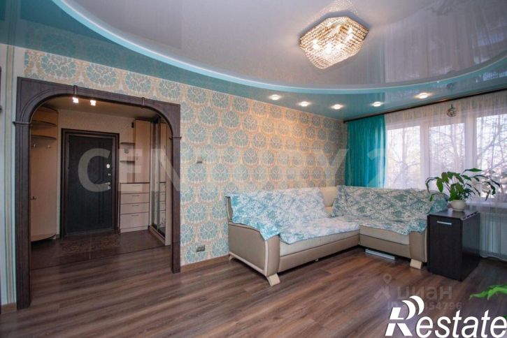 4-комн квартира улица Варейкиса, 32,  д. 32