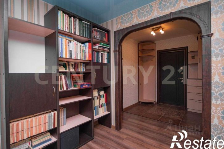 4-комн квартира улица Варейкиса, 32,  д. 32