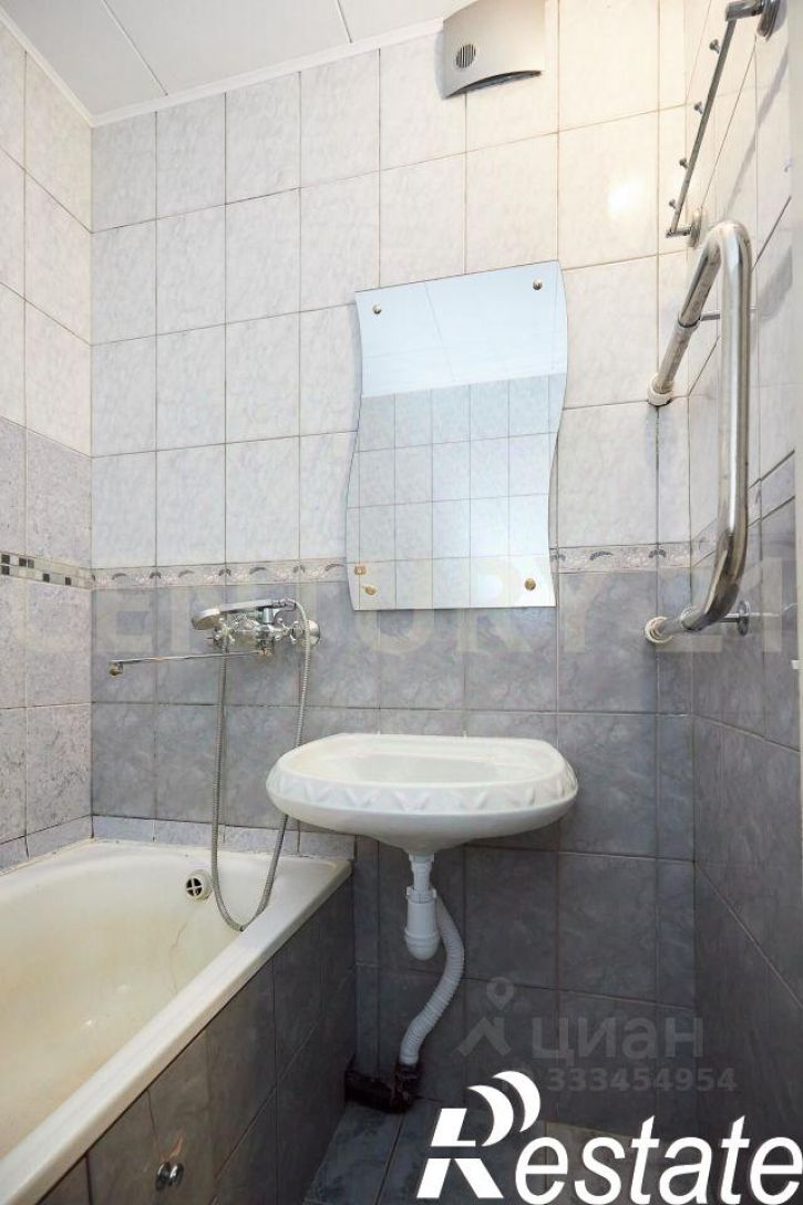 2-комн квартира улица Любови Шевцовой, 59А,  д. 59А