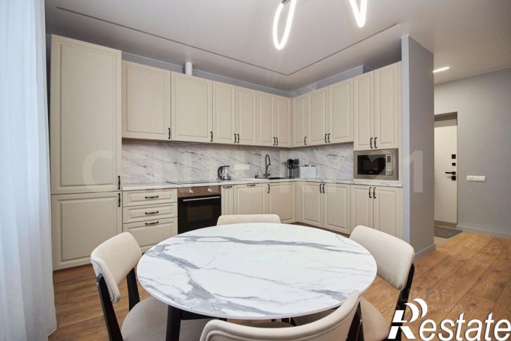 3-комн квартира проспект Врача Сурова, 36,  д. 36