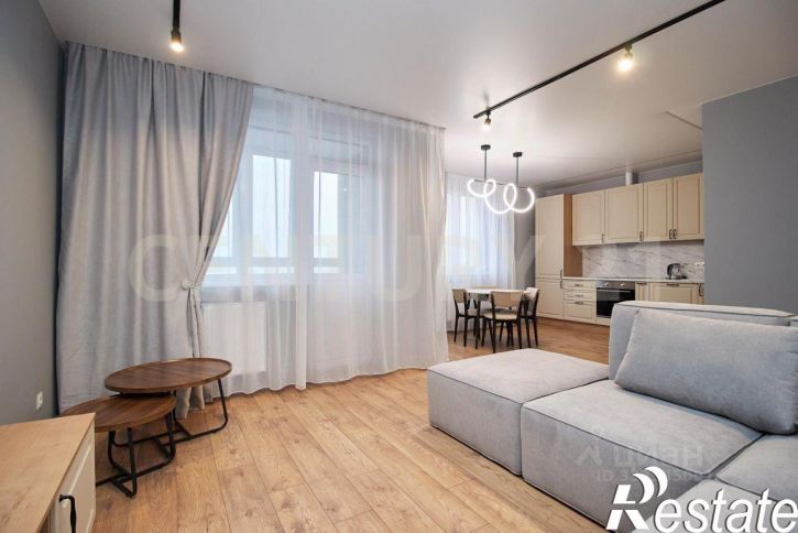 3-комн квартира проспект Врача Сурова, 36,  д. 36
