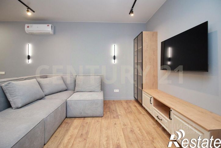 3-комн квартира проспект Врача Сурова, 36,  д. 36