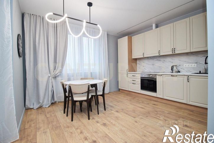 3-комн квартира проспект Врача Сурова, 36,  д. 36