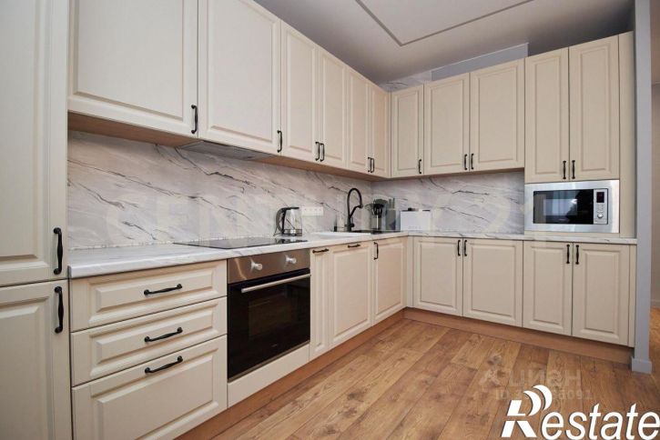 3-комн квартира проспект Врача Сурова, 36,  д. 36