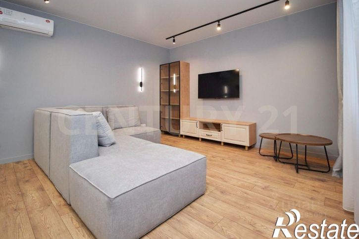 3-комн квартира проспект Врача Сурова, 36,  д. 36