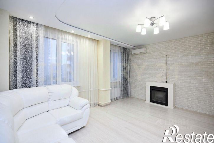 2-комн квартира улица Якурнова, 10,  д. 10