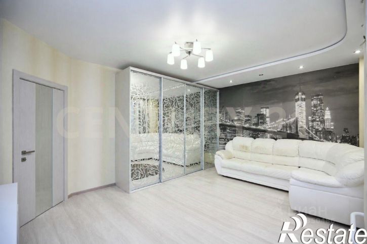 2-комн квартира улица Якурнова, 10,  д. 10