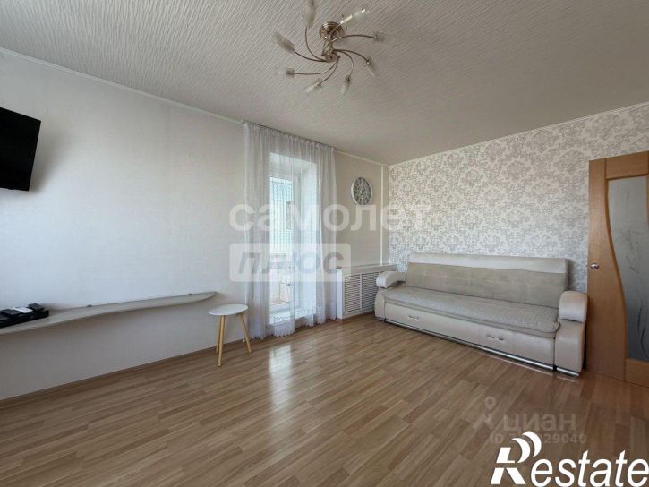 4-комн квартира Камышинская улица, 17,  д. 17