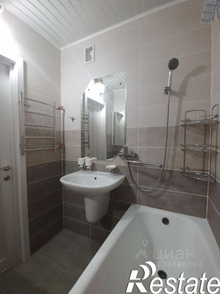 2-комн квартира проспект Ливанова, 14,  д. 14