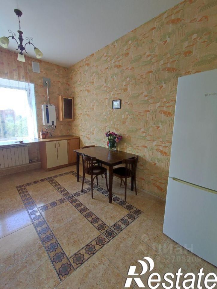 3-комн квартира улица Крымова, 3,  д. 3