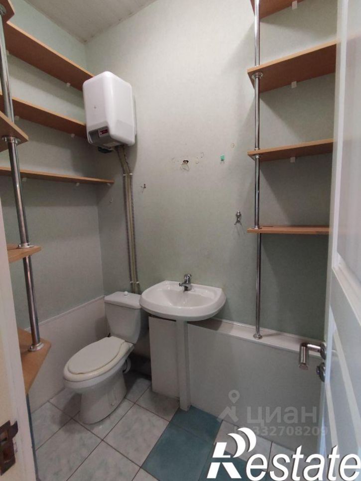 3-комн квартира улица Крымова, 3,  д. 3