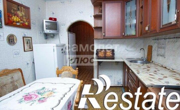 2-комн квартира проспект Врача Сурова, 5,  д. 5